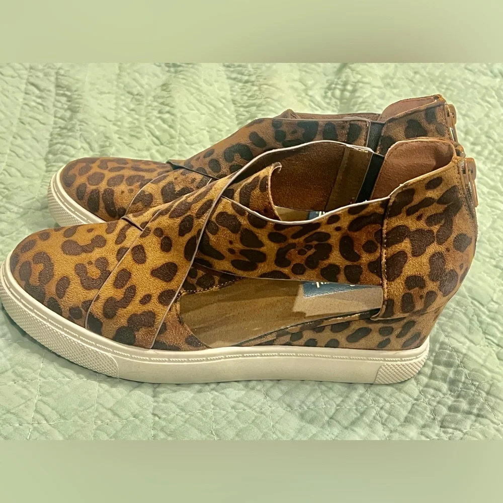Natural Reflections Cheetah Print Wedge Sneakers- ladies size 9